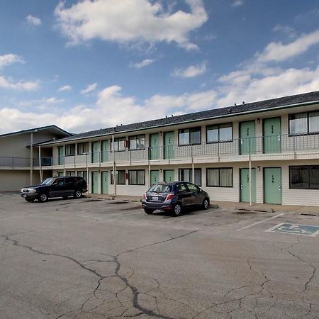 Motel 6 Des Moines South - Airport Ngoại thất bức ảnh