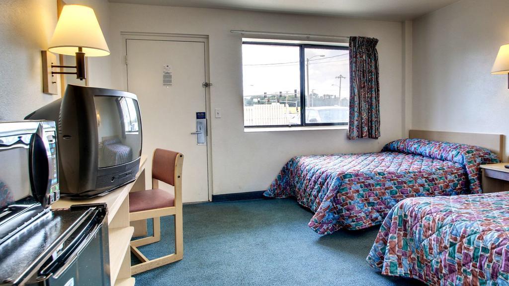 Motel 6 Des Moines South - Airport Ngoại thất bức ảnh