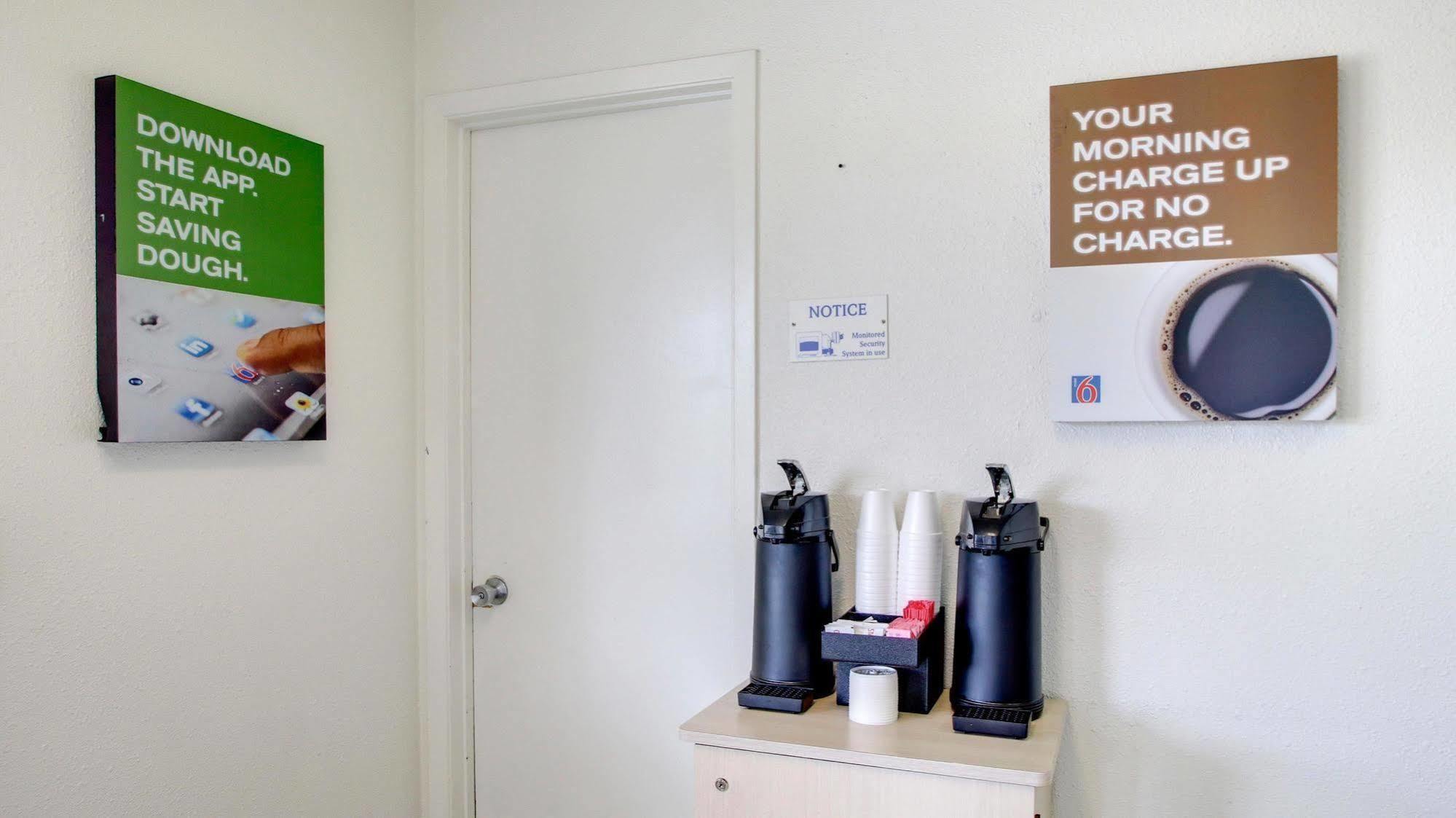 Motel 6 Des Moines South - Airport Ngoại thất bức ảnh