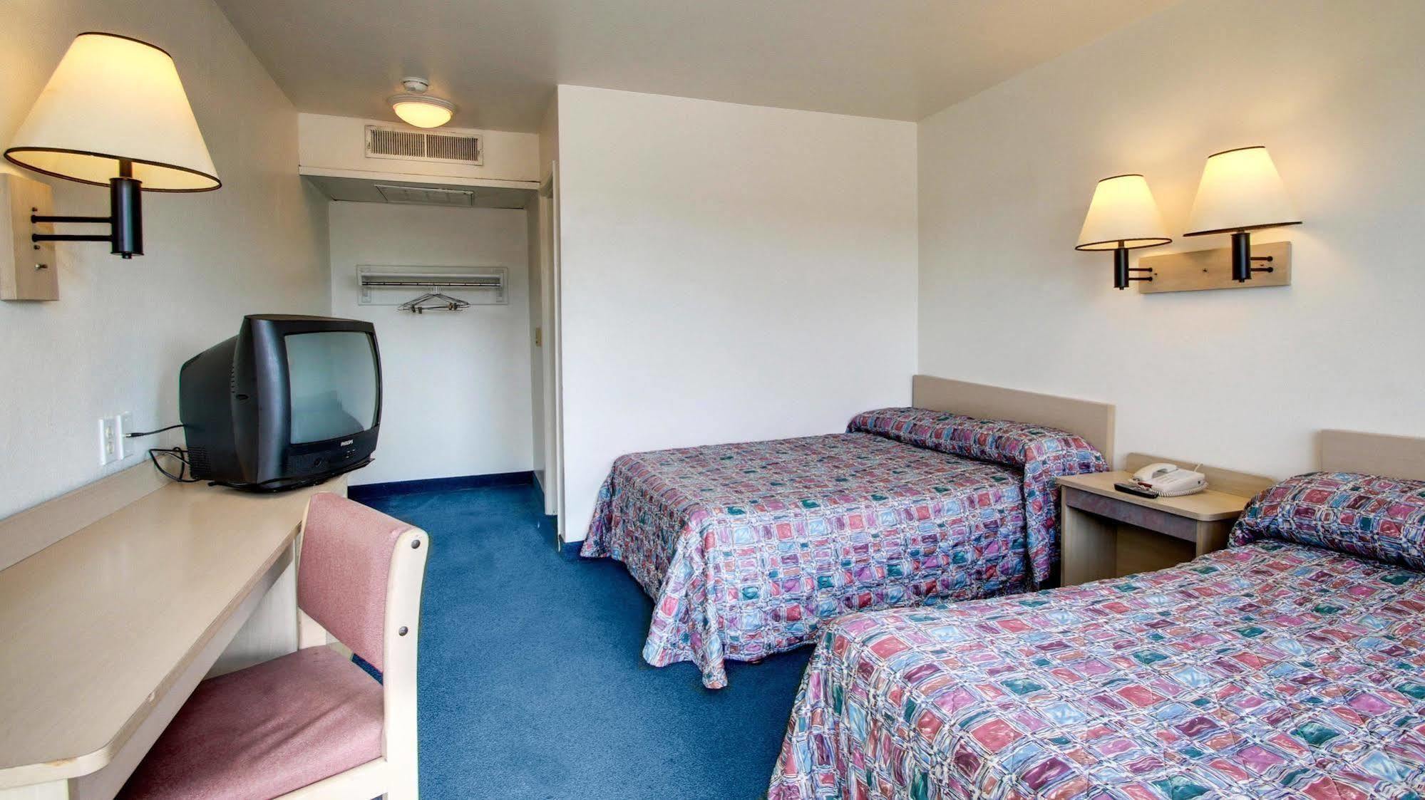 Motel 6 Des Moines South - Airport Ngoại thất bức ảnh
