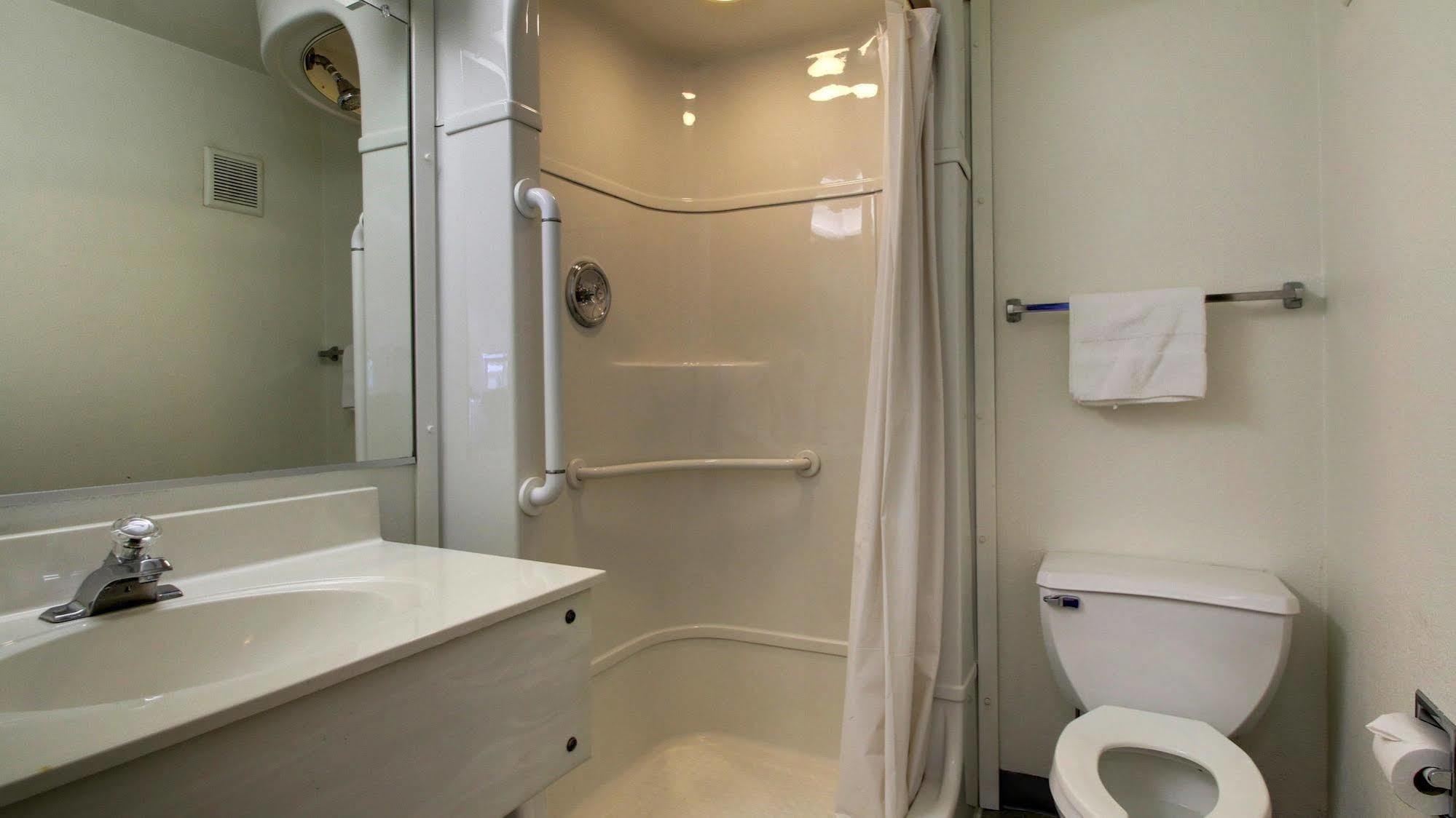 Motel 6 Des Moines South - Airport Ngoại thất bức ảnh
